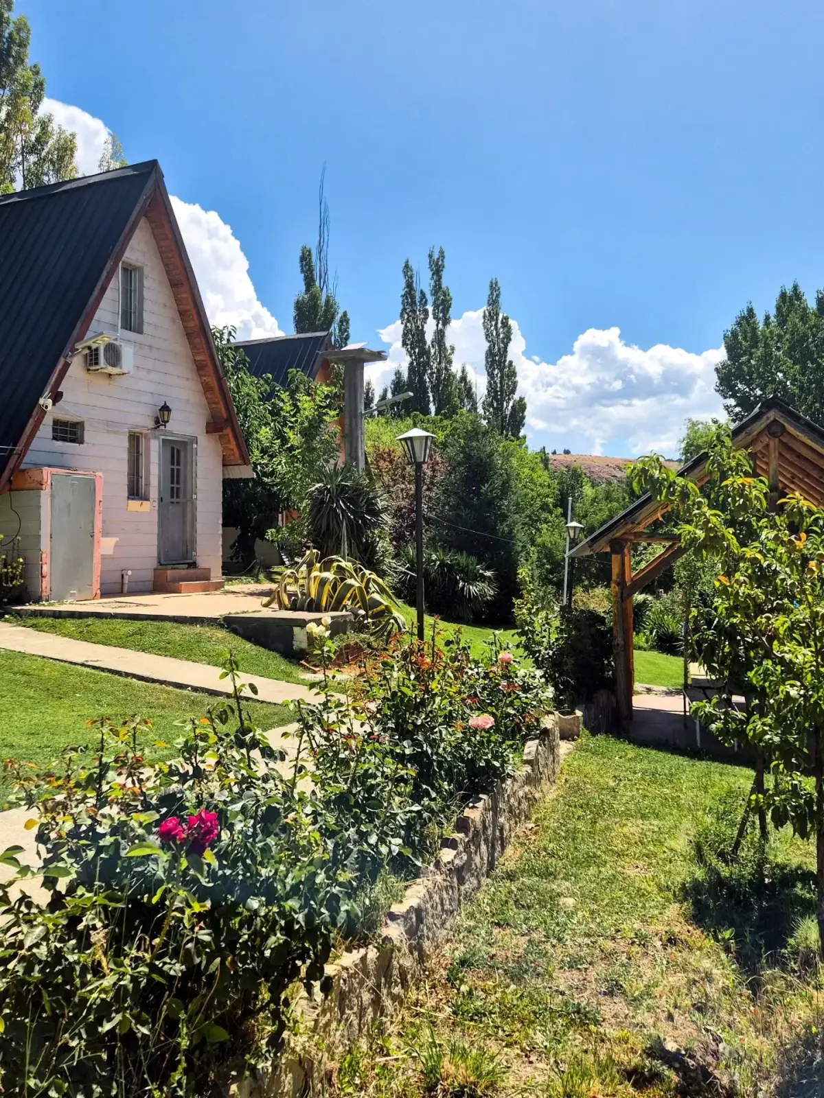 Cabañas las Rosas de Huingan co gallery 0