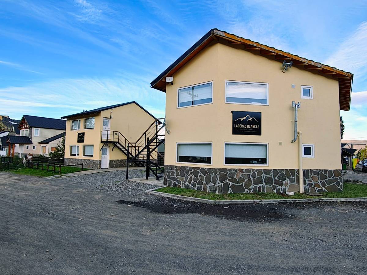 LADERAS BLANCAS HOSPEDAJE