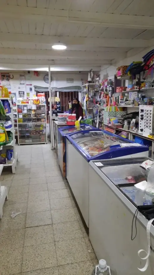 El Volcan Minimercado  gallery 2