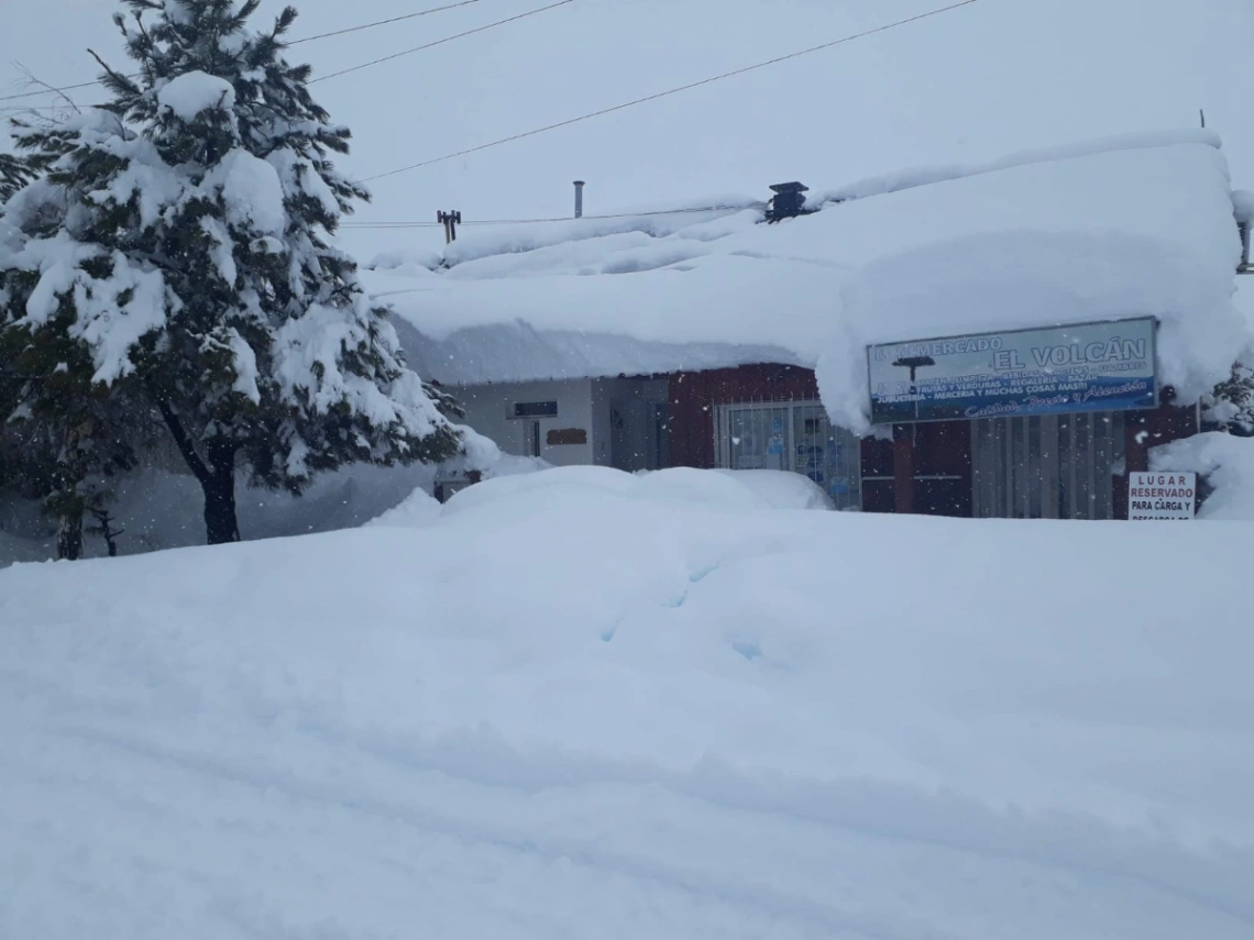 El Volcan Minimercado 