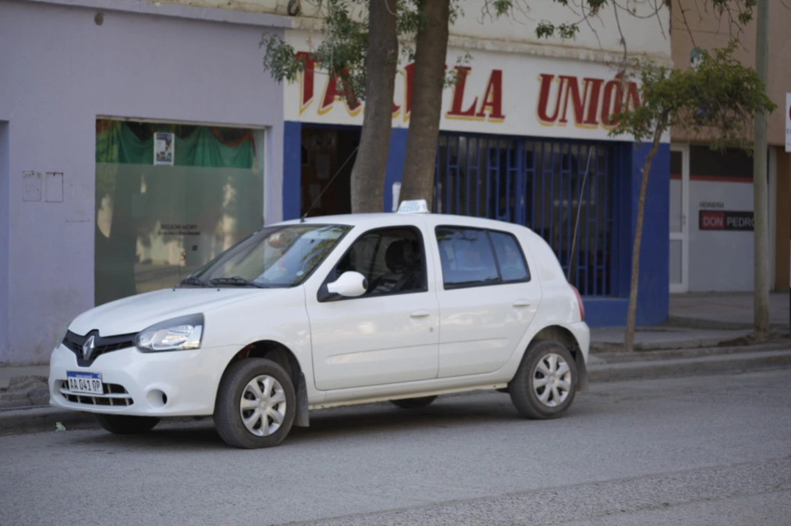 LA UNION TAXI  gallery 3